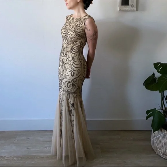 Adrianna Papell beaded sleeveless long gown - Picture 4 of 9